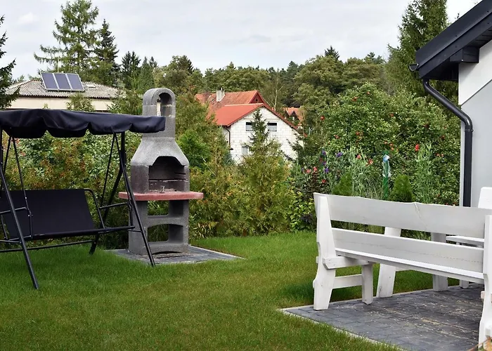Wiejska 21